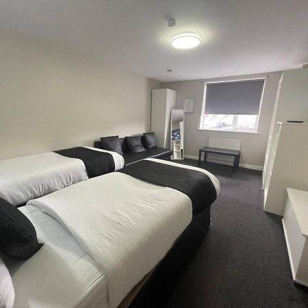 Ryan I Air I Bnb - 102 Mill Street - Free Parking Liverpool Exterior photo