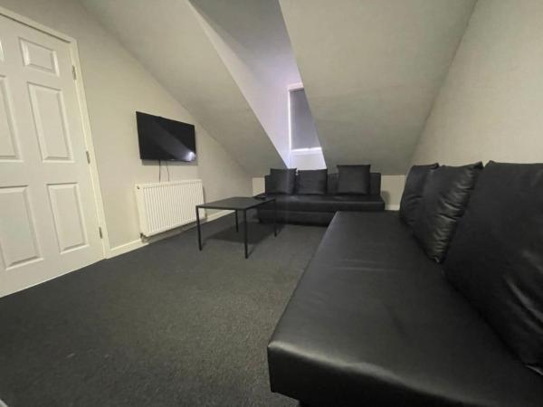 Ryan I Air I Bnb - 102 Mill Street - Free Parking Liverpool Room photo