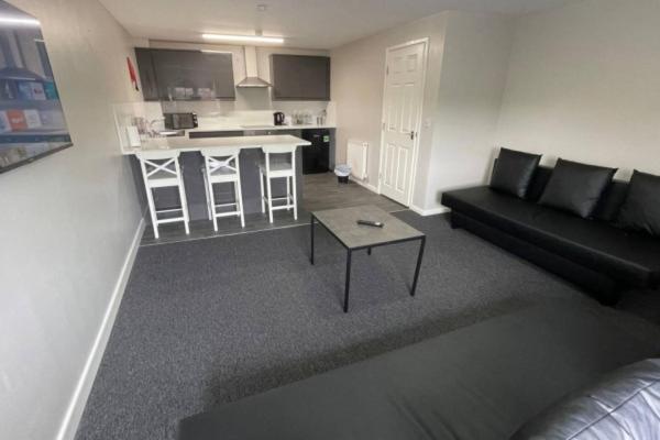 Ryan I Air I Bnb - 102 Mill Street - Free Parking Liverpool Exterior photo