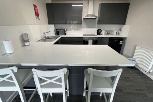 Ryan I Air I Bnb - 102 Mill Street - Free Parking Liverpool Room photo