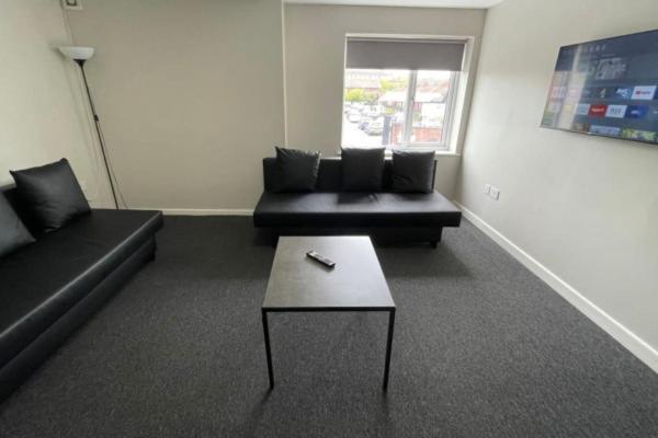 Ryan I Air I Bnb - 102 Mill Street - Free Parking Liverpool Room photo