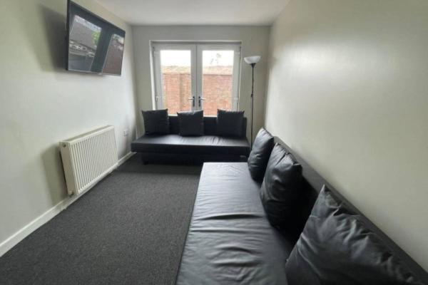 Ryan I Air I Bnb - 102 Mill Street - Free Parking Liverpool Room photo
