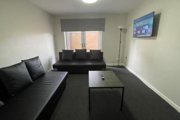 Ryan I Air I Bnb - 102 Mill Street - Free Parking Liverpool Room photo