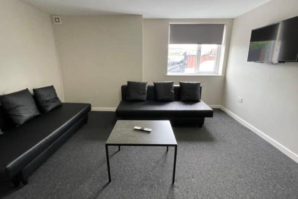 Ryan I Air I Bnb - 102 Mill Street - Free Parking Liverpool Room photo