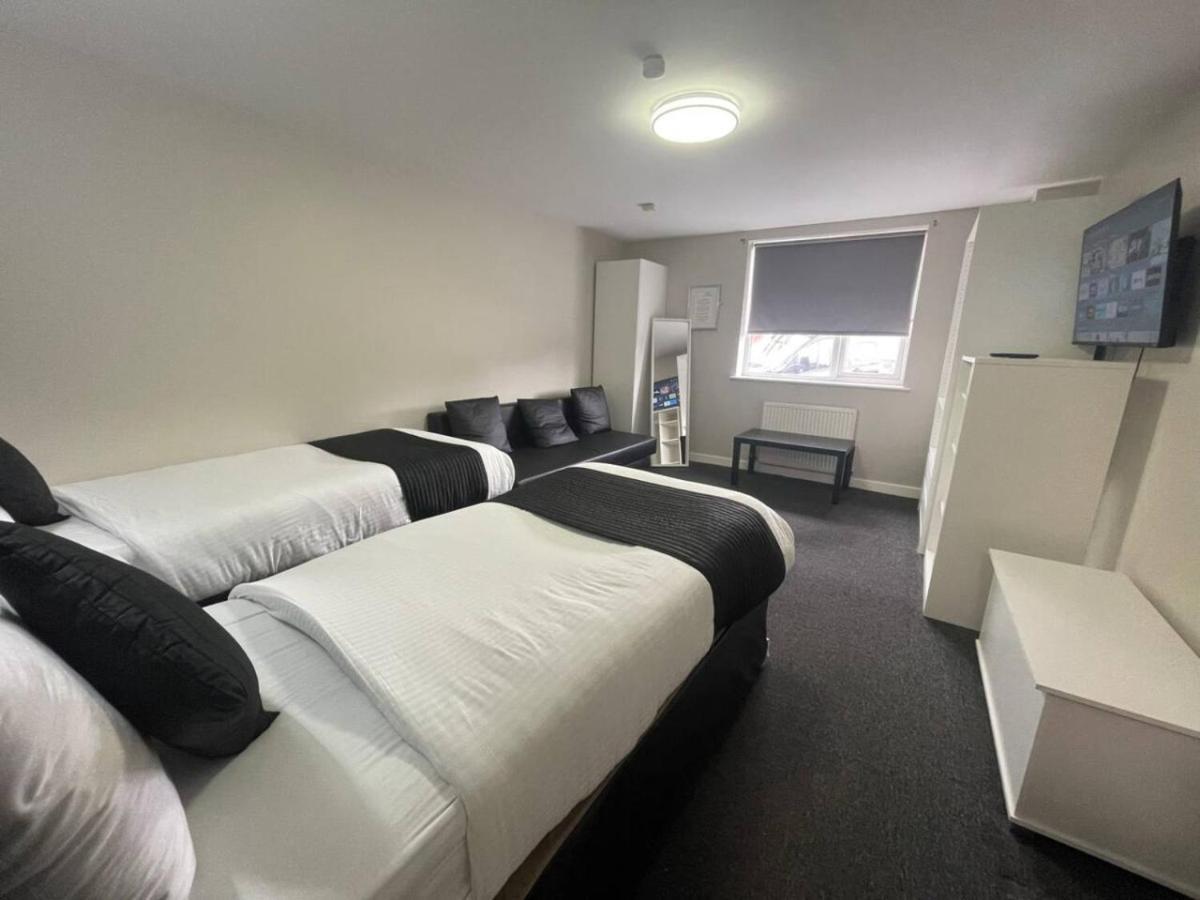 Ryan I Air I Bnb - 102 Mill Street - Free Parking Liverpool Exterior photo